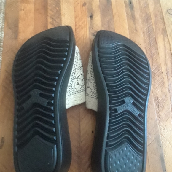 Womens slip on sandals brand new without tags - Picture 2 of 5